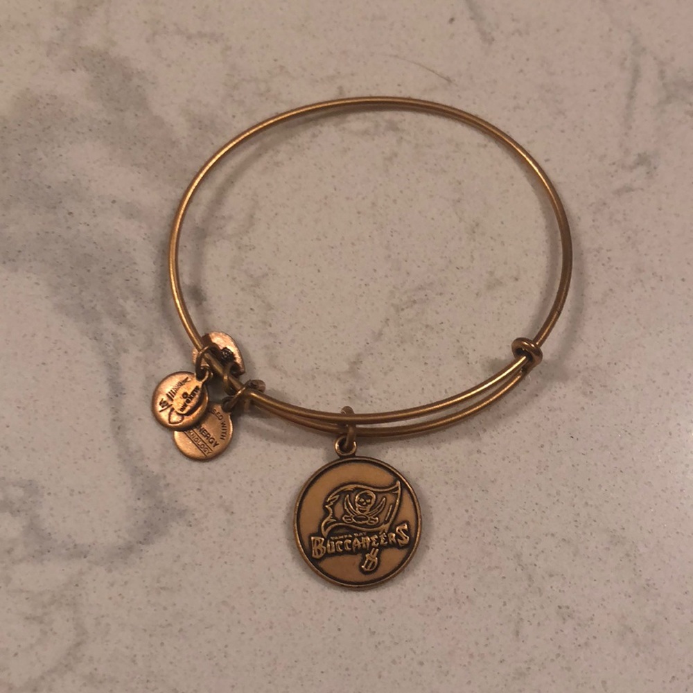 Alex and Ani NFL Tampa Bay Buccaneers Logo Bangle